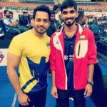 Bharath Instagram – Pleasure posing with our Indian badminton super star #kidambi Srikanth !! Thanks to #cbl 😀🏸
