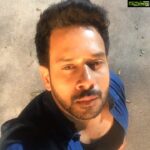 Bharath Instagram - Sleepy tiring eyes !! Nite shoot #kbk !! Mrng all !! Time to hit the bed .. Gn peeps ..😜