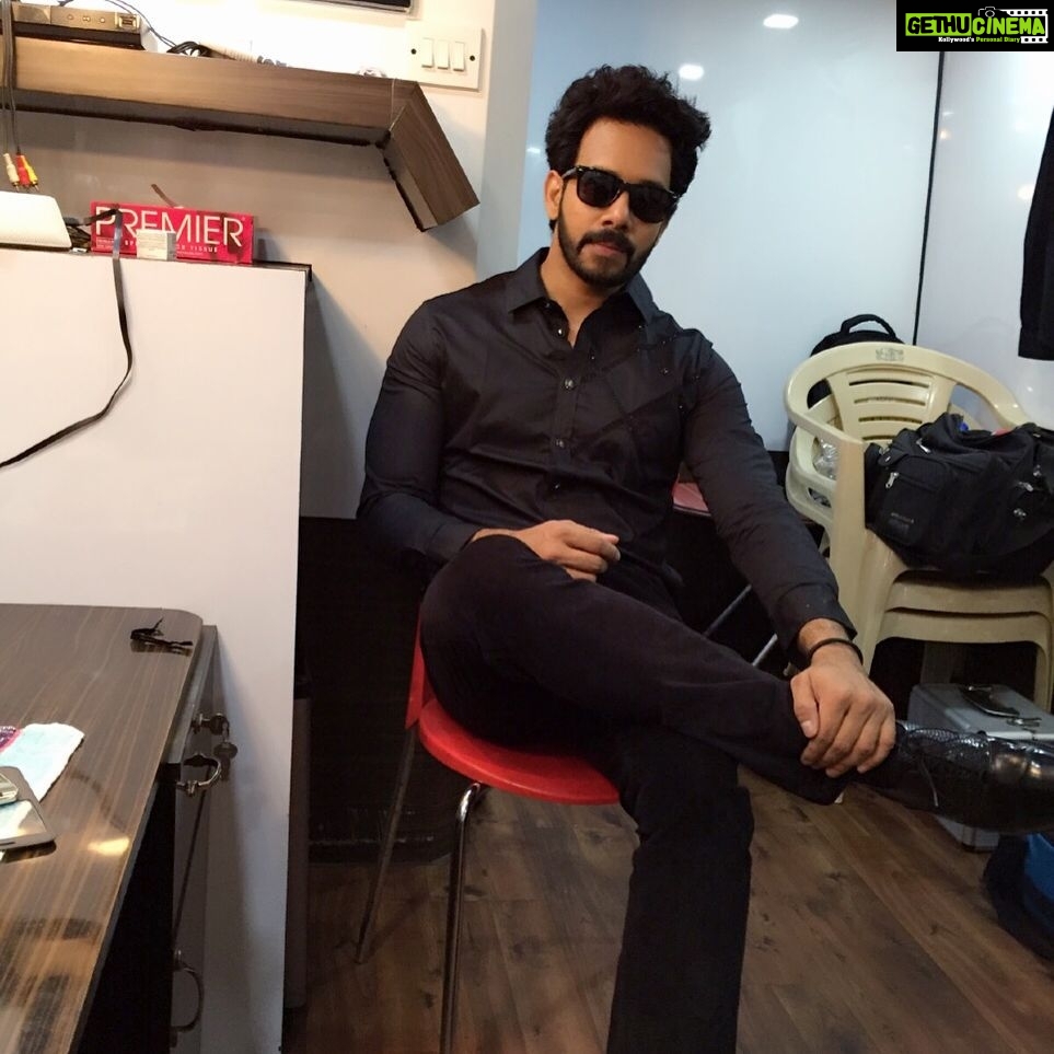 Bharath Instagram - Waiting waiting waiting fr the shot #Simba !! Nite shoot super fun !!