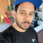 Bharath Instagram - Being @itsyuvan fan can’t resist posting this !! Some vocal gyan during sweating in my gym.. Music +gym+singing = super fun!! Ps: listen with headphones if possible 😬 #favouritetrack #yuvan #loveforsinging #passion#thatshowido