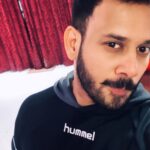 Bharath Instagram - Meesaya murruku vediya poduuuuu !! Happy Diwali all !! Wishing u all safe and happy Diwali 🪔🥳