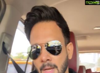 Bharath Instagram - Life theory in 3 minutes - @itsyuvan 😘#pudhupettai