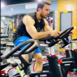 Bharath Instagram - Push through the pain every single day !! #neverquit #fitness #weekenddoesntmatter #goals #vframefitness