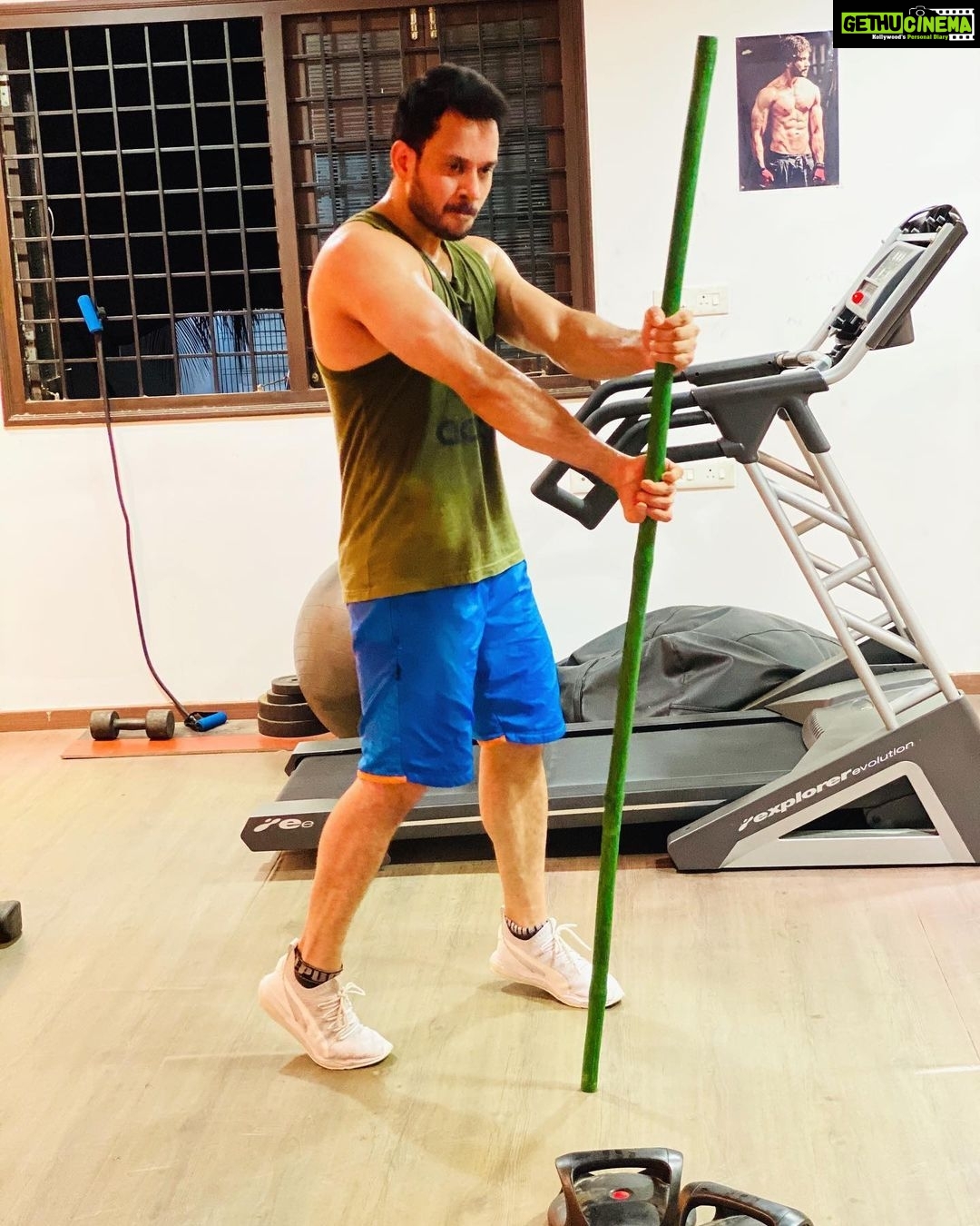 Bharath Instagram - Sticks and sides !!Obliques done ✅