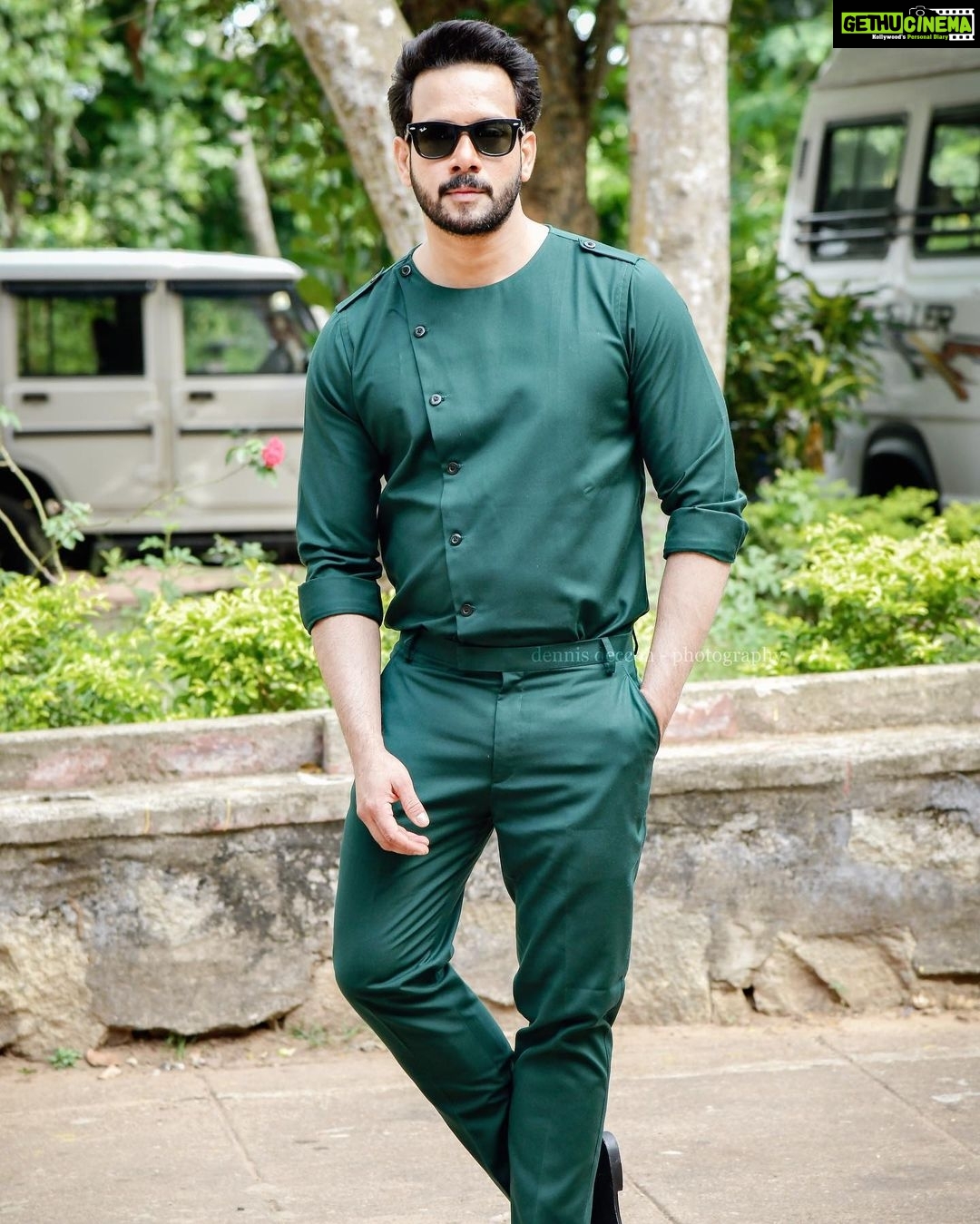 Bharath Instagram - Loved this outfit !! Thanks @jaffarimaam 😀🙏🏻 !! Happy Sunday fam !!