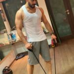 Bharath Instagram – Pump it up !! My kinda Sunday. 💪🏻🤩 #fitness #stayhealthy #sweat #progress #neverquit