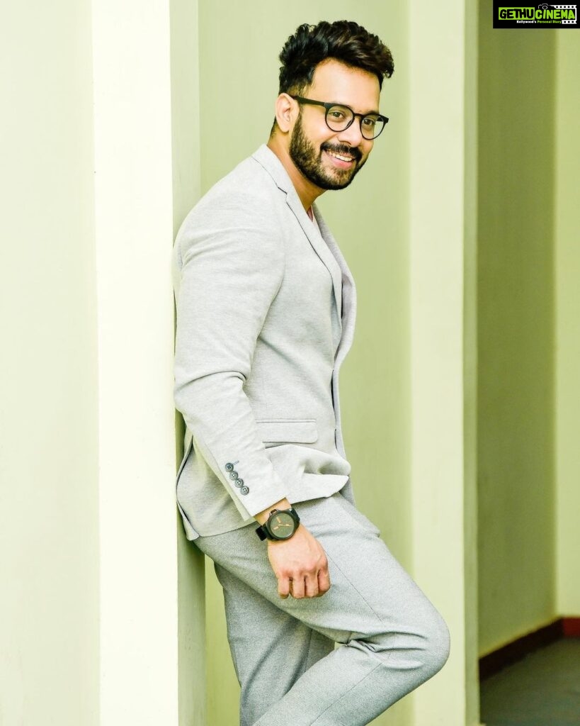 Bharath Instagram – Wats up guys !!! #morning #instafamily #positivity ...
