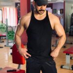Bharath Instagram - Don’t let your mind bully your body.💪🏻😀🏋🏻‍♀️!! #selfmusing #fitnesslove#worldsgym