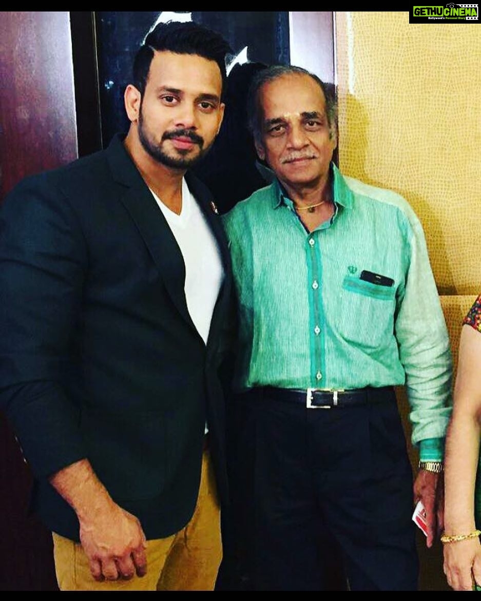 Bharath Instagram - Happy birthday Appa .. love u😘😘#myhero