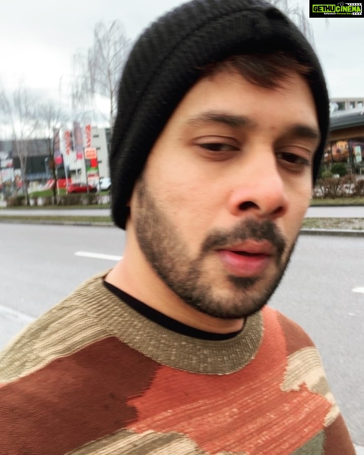 Bharath Instagram - Guten morgen all !! 😀🥶 Zurich, Schwiz