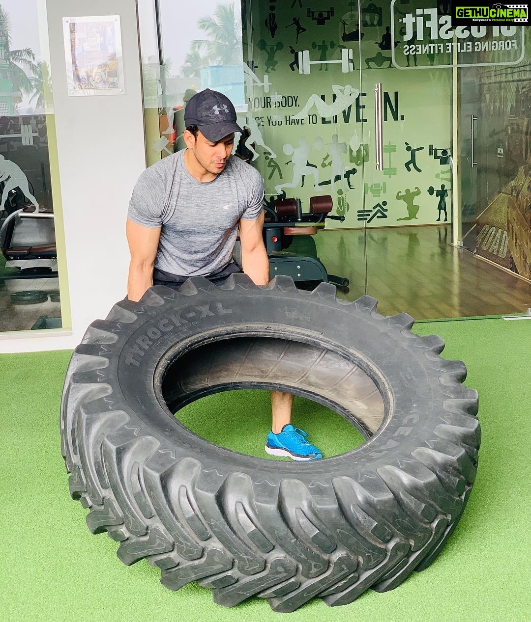 Bharath Instagram - Perfect core and cross fit !! 😀💪🏻#stayhealthy #happy #actorslife #sundayworkout