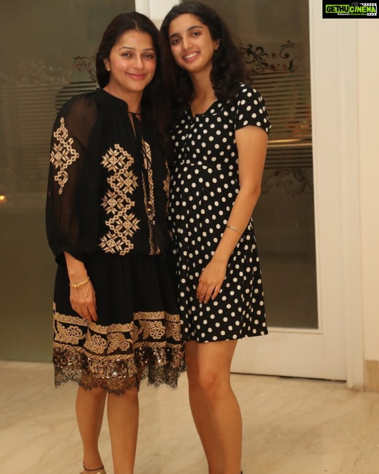 Bhumika Chawla Instagram - With my Niece in Delhi 🌸 a while ago .. ...