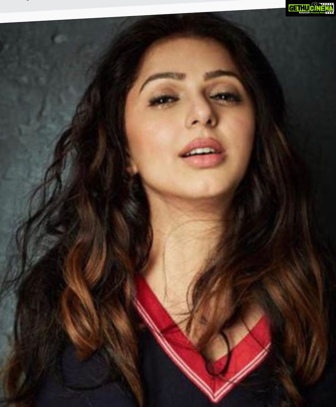Bhumika Chawla Instagram - Baat labon pe aa ke ruk Jaaye.... Saanson mein saans tumhari bas jaaye ... Reh jaaye kuch khwab baaki 💕 Zindagi ko jeene ka maksad mil jaaye .... ( Bhumika Chawla )
