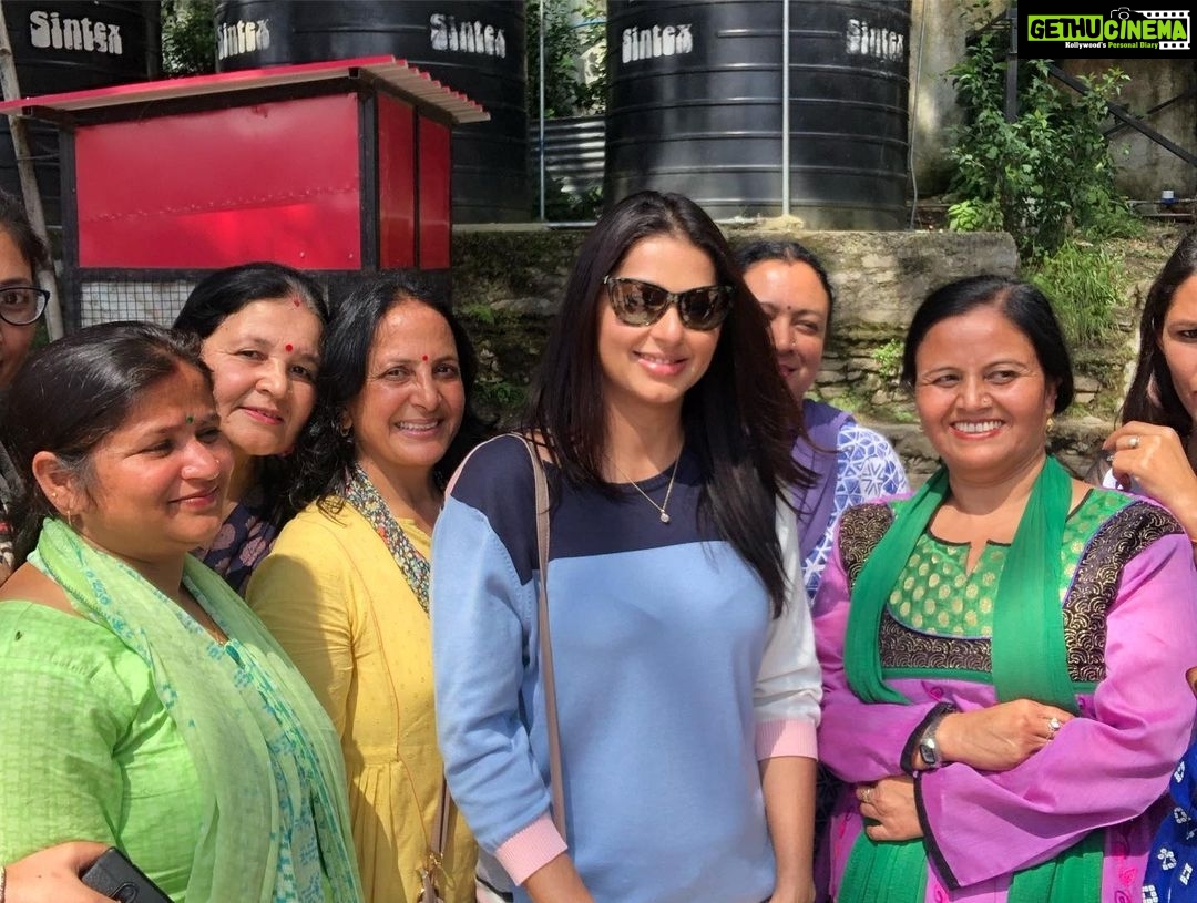 Bhumika Chawla Instagram - Whenever you see darkness , there is extra opportunity .🙏 After the darkness there’s light After the silence there’s a deep understanding 🙏 God shows us the way ... As part of my birthday celebrations , one got the opportunity to celebrate with the kids of SCHOOL FOR CHILDREN WITH SPECIAL ABILITIES ... in DHALI - SHIMLA with 140 kids and staff . Had organised lunch for the kids , while we had lunch with the principal of the school ., the few hours spent there were enriching .. truly proud to meet the teachers and the principal , the kind of people who do get better job opportunities in bigger cities with more money but choose to live for humanity and inner peace ... to avoid the race of life and dedicate to being there whole heartedly for these kids . The kids sang so beautifully , soulful . One would have loved to put the photos that One has with the children but because of the respect for the privacy of these children and also because the principal mentioned not to do so ... one refrains from sharing those beautiful photos Year 2019 birthday , well celebrated with these special children and wonderful teachers 🌸