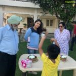Bhumika Chawla Instagram - Birthday on the sets of Bhram in Shimla with family and team .. 🌸Director Sangeeta Sivan @sangeethsivan # Raj Zutshi @zee5premium @kalkikanmani @sanjaysuri