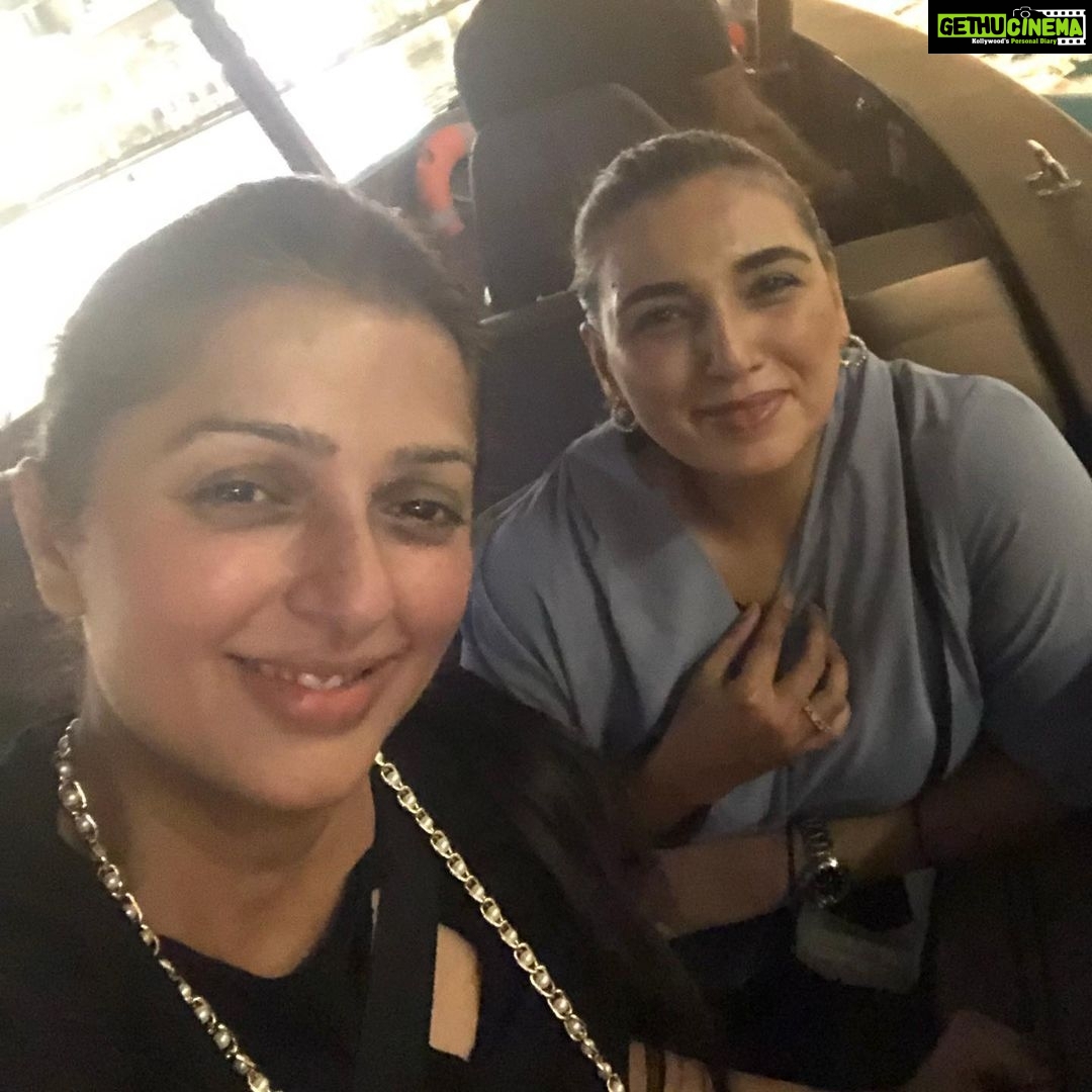 Bhumika Chawla Instagram - Catching up with friends after almost two years .. : ) stay blessed my dear @rachnamalkani