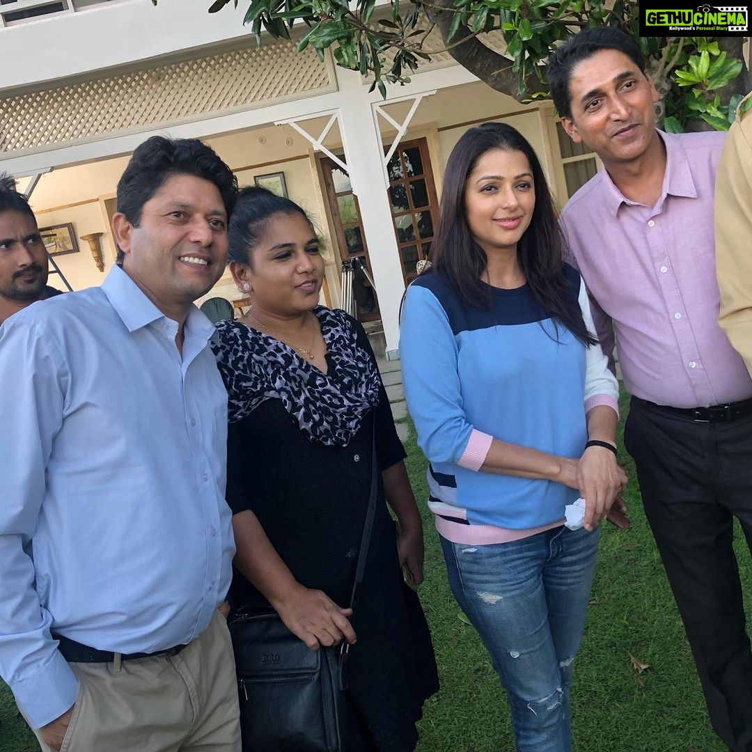 Bhumika Chawla Instagram - Birthday on the sets of Bhram in Shimla with family and team .. 🌸Director Sangeeta Sivan @sangeethsivan # Raj Zutshi @zee5premium @kalkikanmani @sanjaysuri