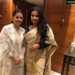 Bhumika Chawla Instagram - A moment with Vidya ... One of the most talented and beautiful Actor in the recent times