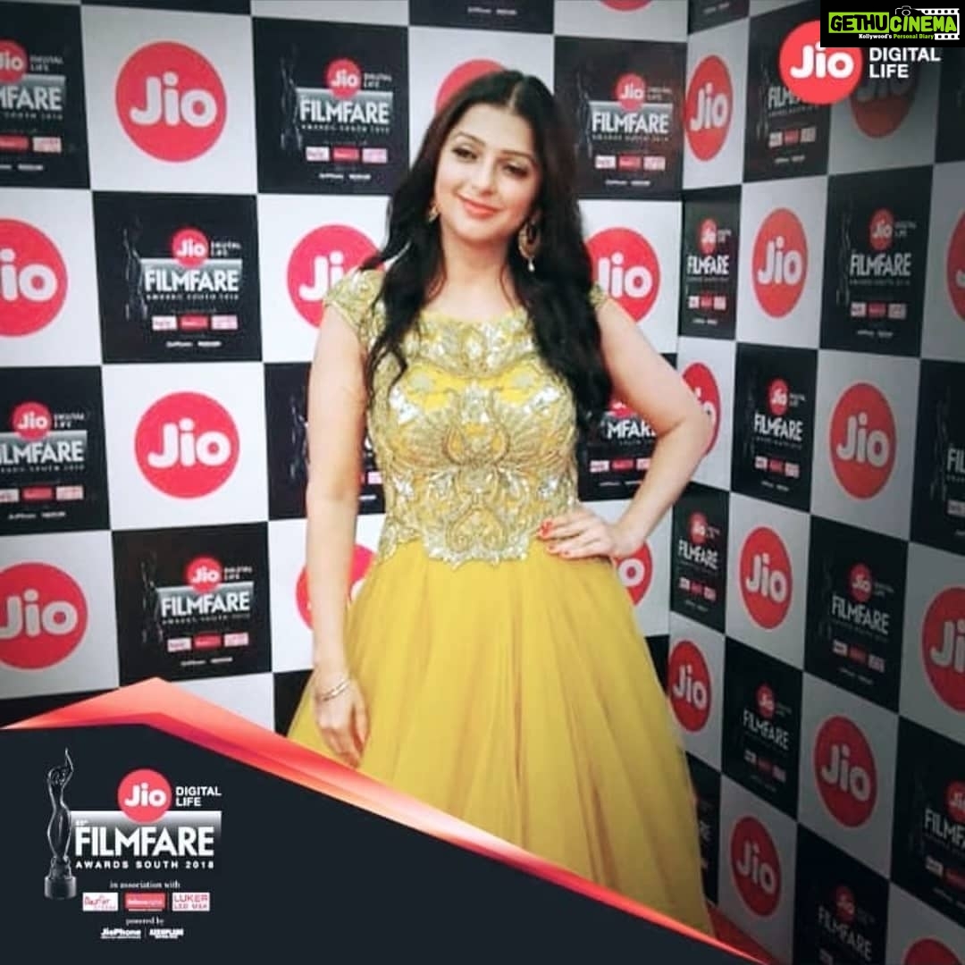 Bhumika Chawla Instagram - Last night at the Filmfare