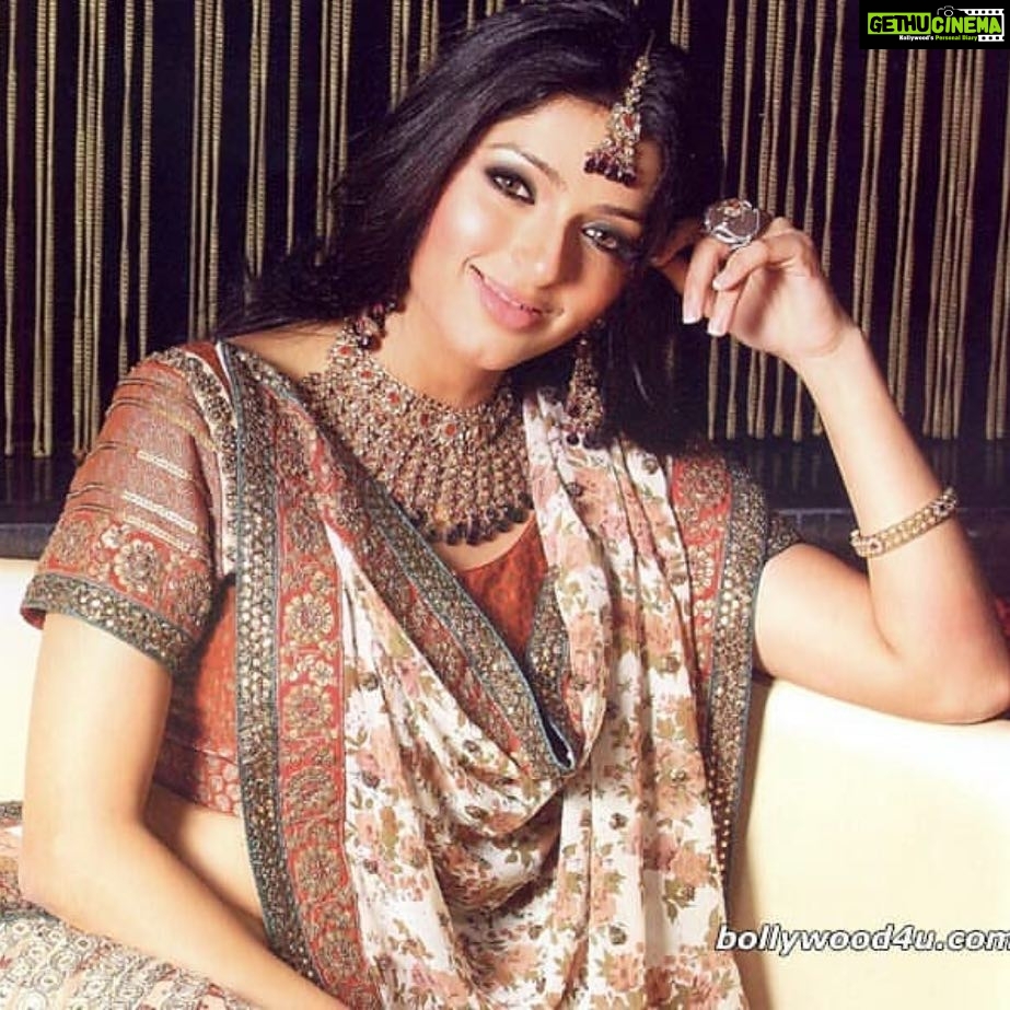 Bhumika Chawla Instagram - God bless you all# peace for all of us