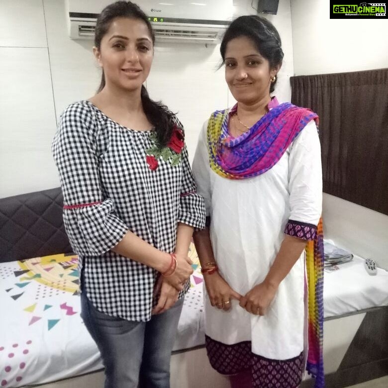 Bhumika Chawla Instagram - One of the wellwisher's wanting a picture after the shoot # in warangal # in the vanity van