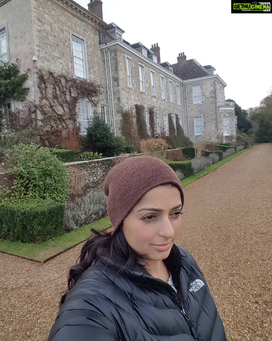 Bhumika Chawla Instagram - On a cold winter day in london # grateful to god for everything