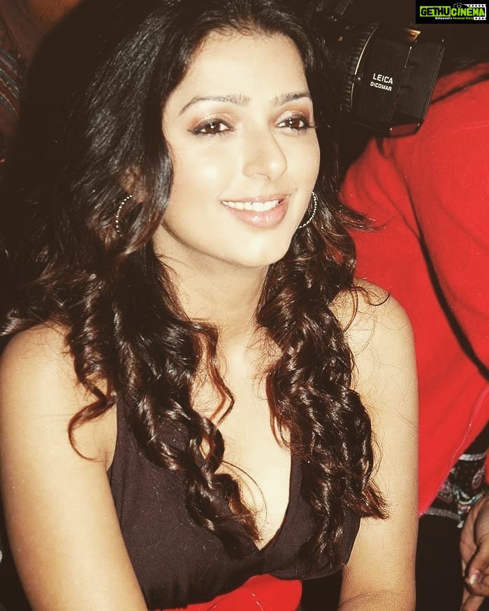Bhumika Chawla Instagram - Good night # time to move again soon #