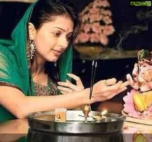 Bhumika Chawla Instagram - God bless you all # peace and strength and try to give your best # bhumika chawla #