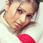 Bhumika Chawla Instagram - Red and white # life or something like it # bhumikachawla # south and bollywood # indian actor to be precise :)