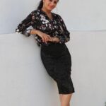 Bhumika Chawla Instagram - When life gets ... busy ... take time out for yourself ... for the ones you care for ... Take time to pause . Don’t rush from one day to another . .... just a few moments