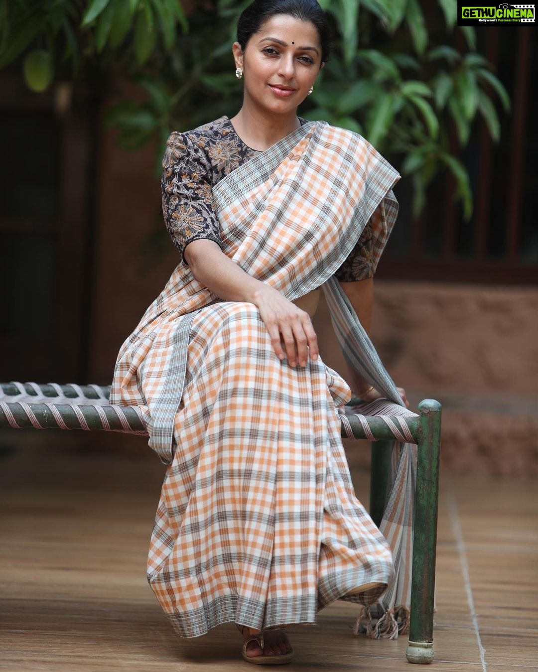 Bhumika Chawla Instagram - Gratitude ... no matter what is the best to carry on ... and rest as I always say , eat , pray , read , exercise , do your daily chores , and just be ... Saree — @bhargavikunam Hair - @chaddhasonu . . . . #traveller #seeker ...