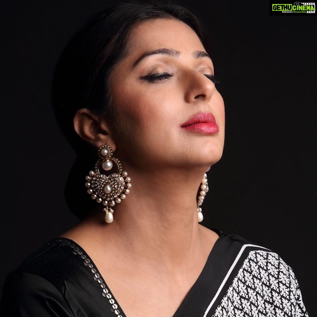 Bhumika Chawla Instagram - Good night .... sweet dreams ... welcome to the world of Dreams