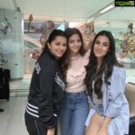Bhumika Chawla Instagram - The Ruler team .... Sonal truly wonderful knowing you 😊 you are truly wonderful warm free spirited girl ... @sonalchauhan and Vedika you too . God bless you