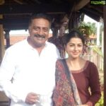Bhumika Chawla Instagram - We get back together again after years .. Shooting with Prakash Raj ... Okkadu , Collector Gari Bharya , Kalavadiya Pozhudugal and the untitled one now ... Journey continues ... God is kind .. 🙏🌸