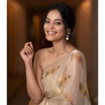 Bindu Madhavi Instagram – For the Launch of Aha OTT platform
Saree – @MerasalOfficial
H + M – @Danam_Mua / @VurveSalon
Photography – @Mahesh_Namburi
Styled by @Blueprint_By_Navya_Divya & @DesignByBlueprint