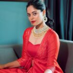 Bindu Madhavi Instagram - We're beautiful like diamonds in the sky Shine bright like a diamond Shine bright like a diamond Shining bright like a diamond.... Outfit - @nainajainkolkata Jewellery - @Ishhaara Makeup - @salomirdiamond Hair - @vurvesalon Photography - @prachuprashanth Styled by @Blueprint_By_Navya_Divya & @DesignByBlueprint