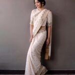 Bindu Madhavi Instagram - When last minute styling is on point #navyaanddivya❤️😘....... For a movie pooja........ Saree - @MilkDesignShop Make Up - @vedya.hmua Hair - @PinkyLohar Photography - @KiransaPhotography Styled by @Blueprint_By_Navya_Divya & @DesignByBlueprint