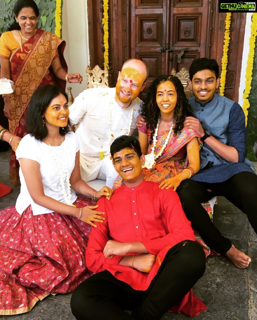 Bindu Madhavi Instagram - Let the Celebrations begin...... @varshagovindu #erik @charanmadhav #vishu