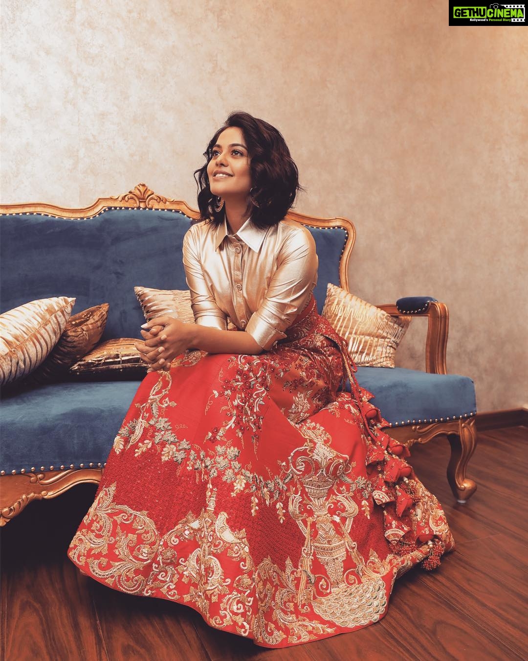 Bindu Madhavi Instagram - For d launch of Aquaab Bridal @aquaab_by_sfk, 👗- @wnw_india, styled by @chaitanyarao_official, MAkeup n hair - @pinkylohar, 📷 - @grinvows