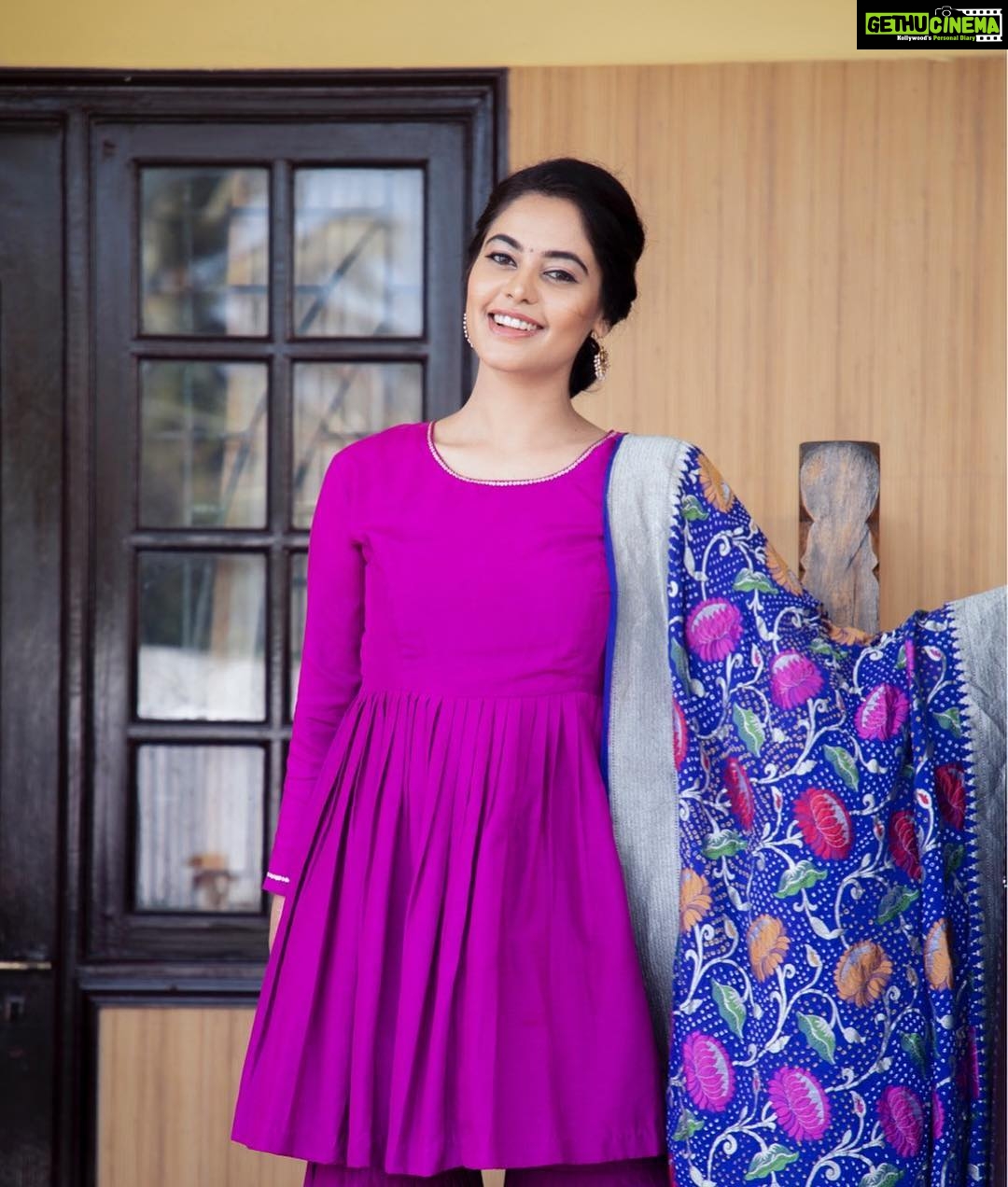 Bindu Madhavi Instagram - For an event at the EGS Pillay College, Nagapattinam. Outfit - @NainaJainKolkata Make Up & Hair - @50ShadesOfPam_ from Vurve Salon Photography - @LocalThamizhan Editing - @KiransaPhotography Styled by @Blueprint_By_Navya_Divya & @DesignByBlueprint