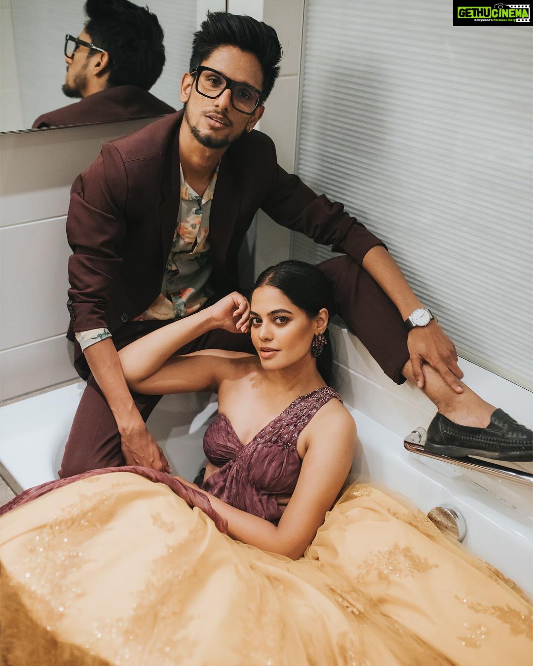 Bindu Madhavi Instagram - When all the locations are done and dusted😜 #bathtub Outfit and makeup - @suresh.menon, hair - @michellebegum_hairnmakeup, 📷 @raazphotography