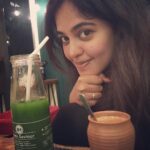 Bindu Madhavi Instagram - My saviour drinks..... #greens #tea