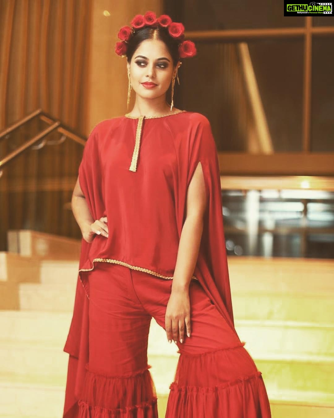 Bindu Madhavi Instagram - There is a shade of red for every women- Audrey Hepburn. In @asmitamarwadesign n with @asmitamarwa. Makeup and hair by this champ @danam_mua, #sifa #backstage #ramp