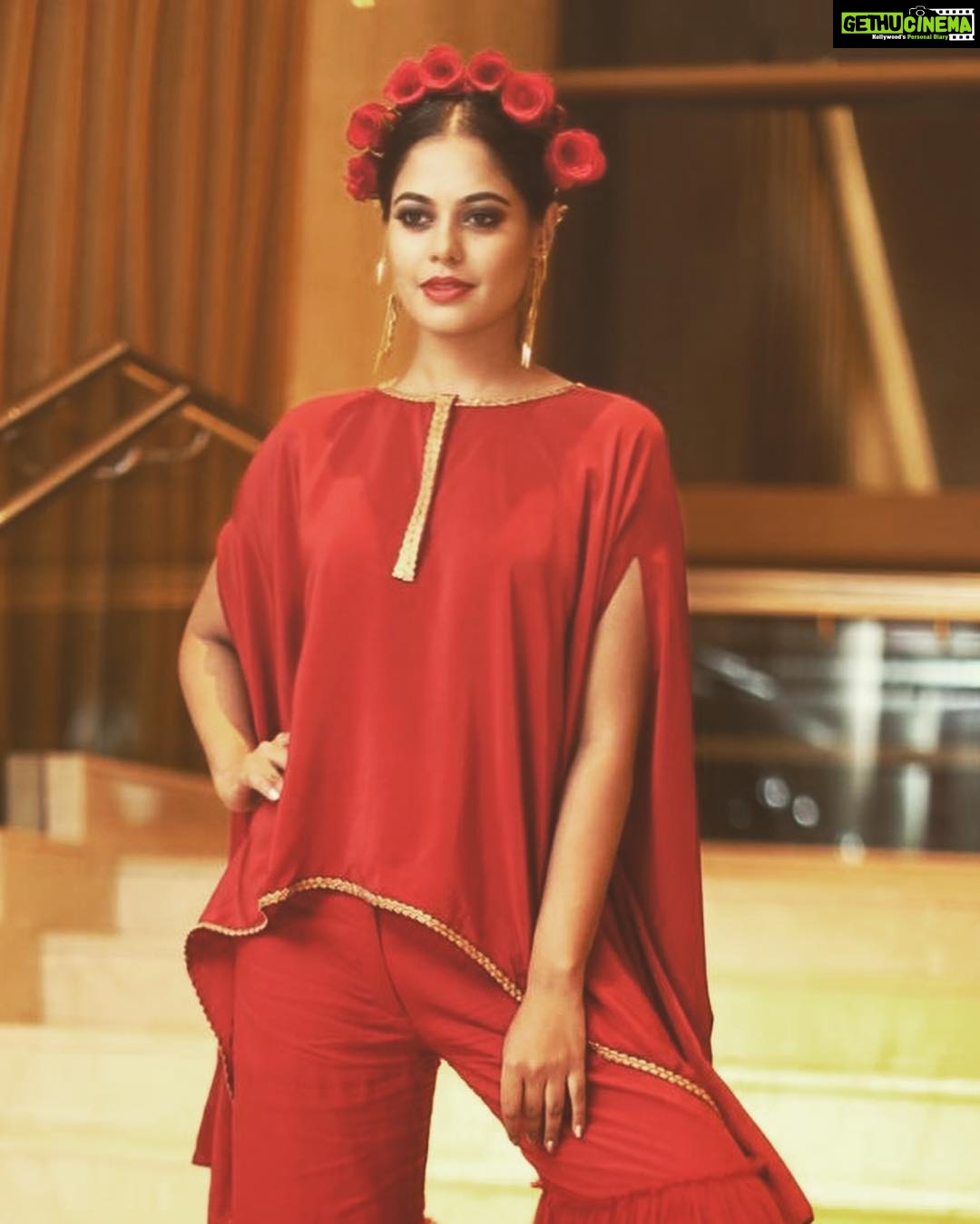 Bindu Madhavi Instagram - There is a shade of red for every women- Audrey Hepburn. In @asmitamarwadesign n with @asmitamarwa. Makeup and hair by this champ @danam_mua, #sifa #backstage #ramp