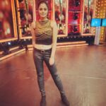 Bindu Madhavi Instagram - Styled by chaitu @chaitanyarao_official...... hair n makeup @pinkylohar #dance #jfwawards #showtime