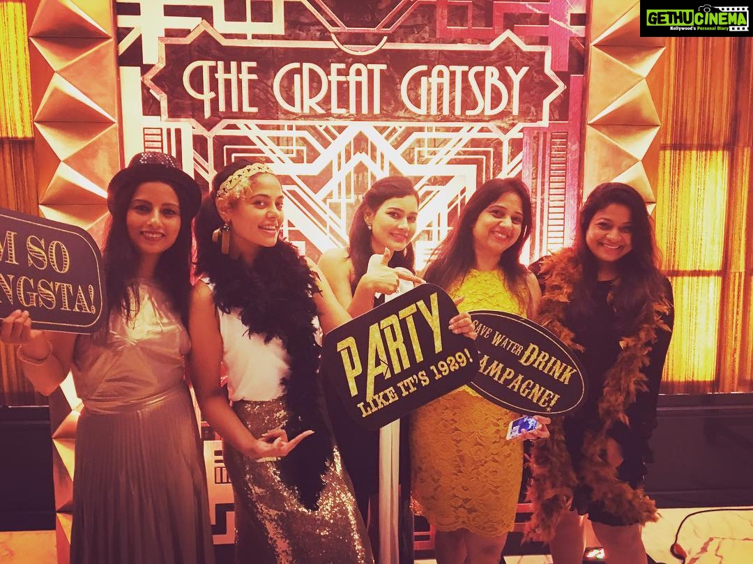 Bindu Madhavi Instagram - Dress it up, dress it down.....🌟💫 @kavitalunawath