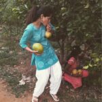 Bindu Madhavi Instagram - Thanku every1 forya wishes...... ❤️❤️❤️🤗🤗 day well spent in d farm.... #nature #farm #organic #village #devarintipalli #madanapalli #native
