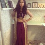 Bindu Madhavi Instagram - For vijay awards..... styled by @amritha.ram dress- @labelpleats Accessories @amrapalijewels