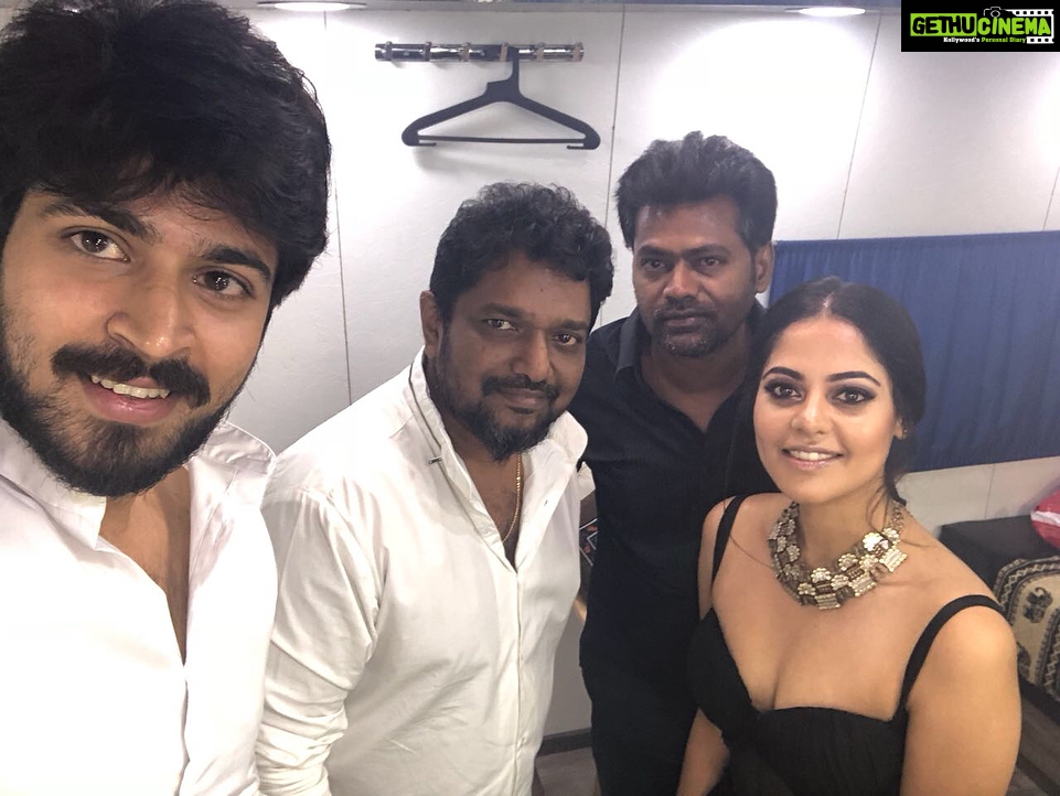 Bindu Madhavi Instagram - Cycle gap selfies..... @pradeepmilroy @harish_kalyan @tnalimitton #deva