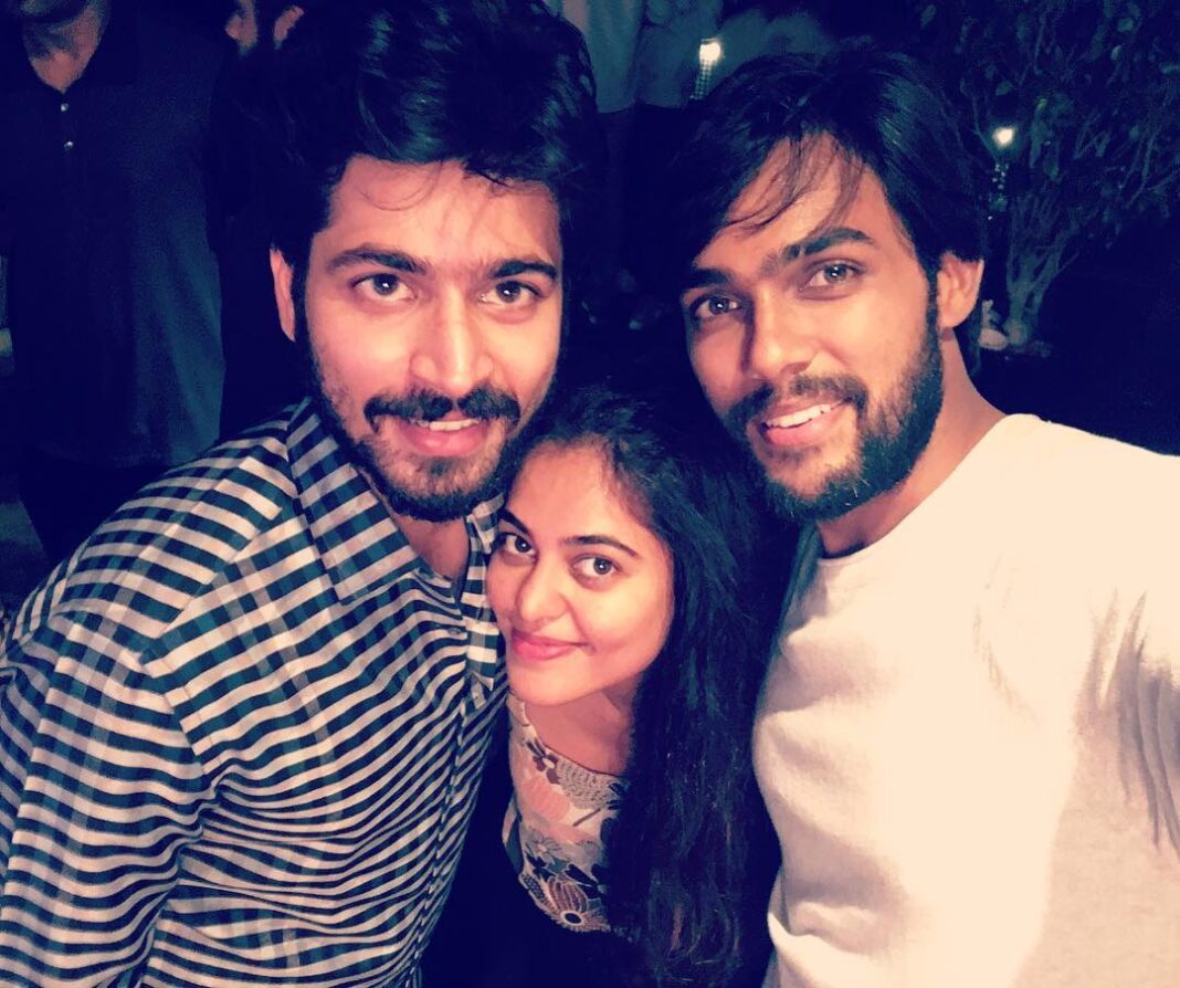 Bindu Madhavi Instagram - If you had friends like mine, you'd be the luckiest guy in the world!!